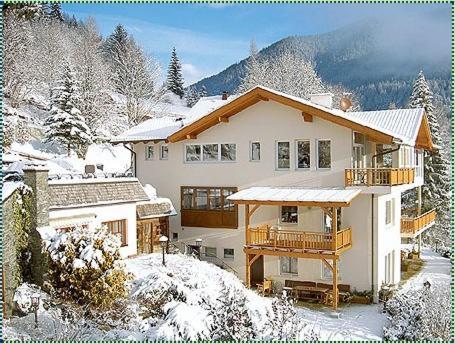 Appartement Schoeffmann บาด ไคลน์เคิร์ชไฮม์ ภายนอก รูปภาพ